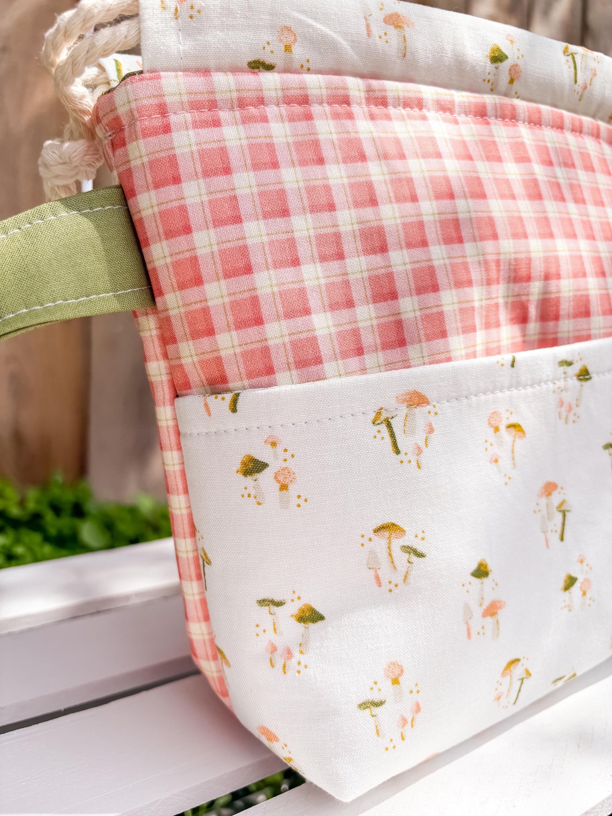 Fungi Picnic Project Bag with Pocket and Drawstring