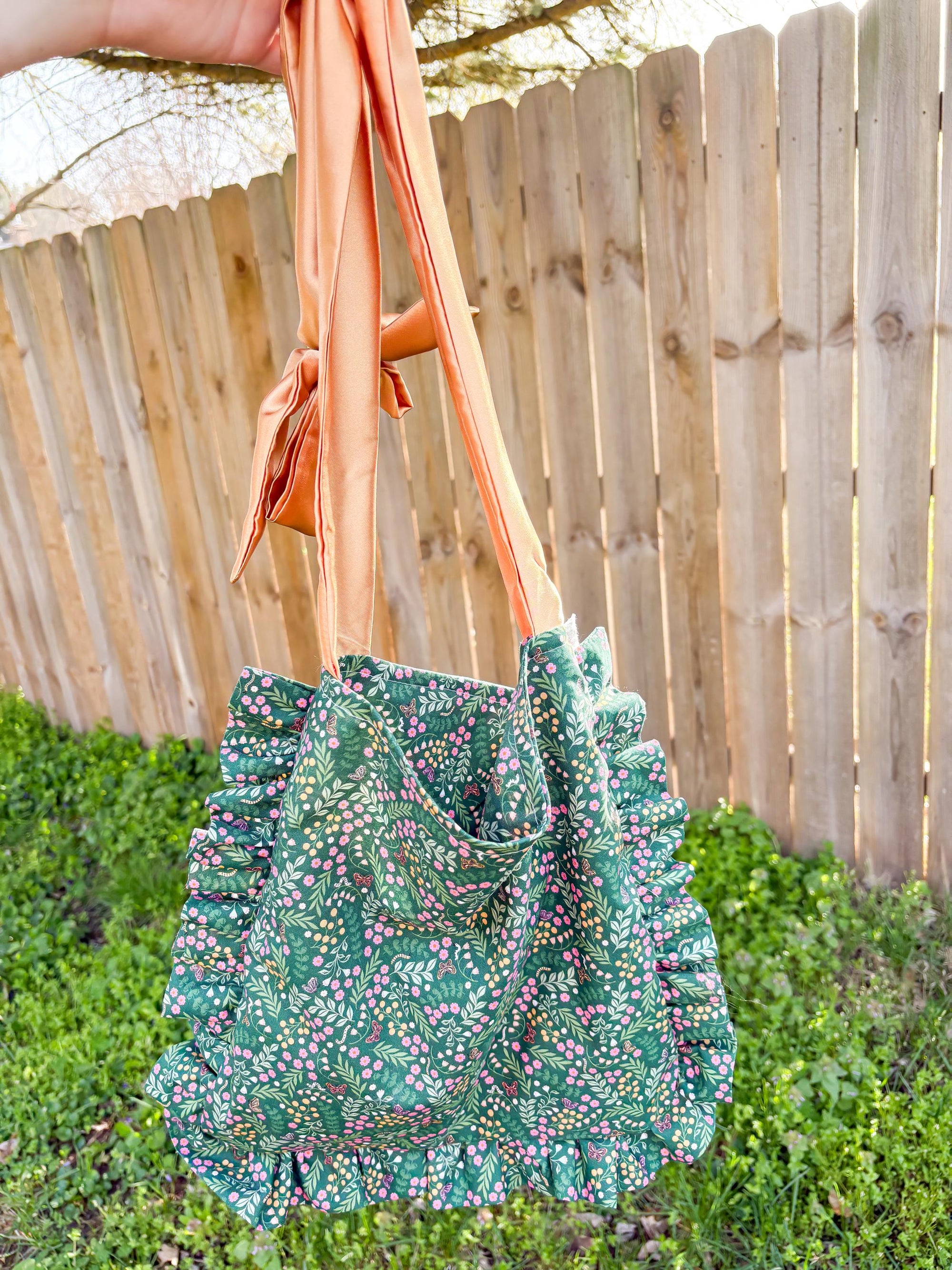 Ruffle Tote Bags with Adjustable Ribbon Ties