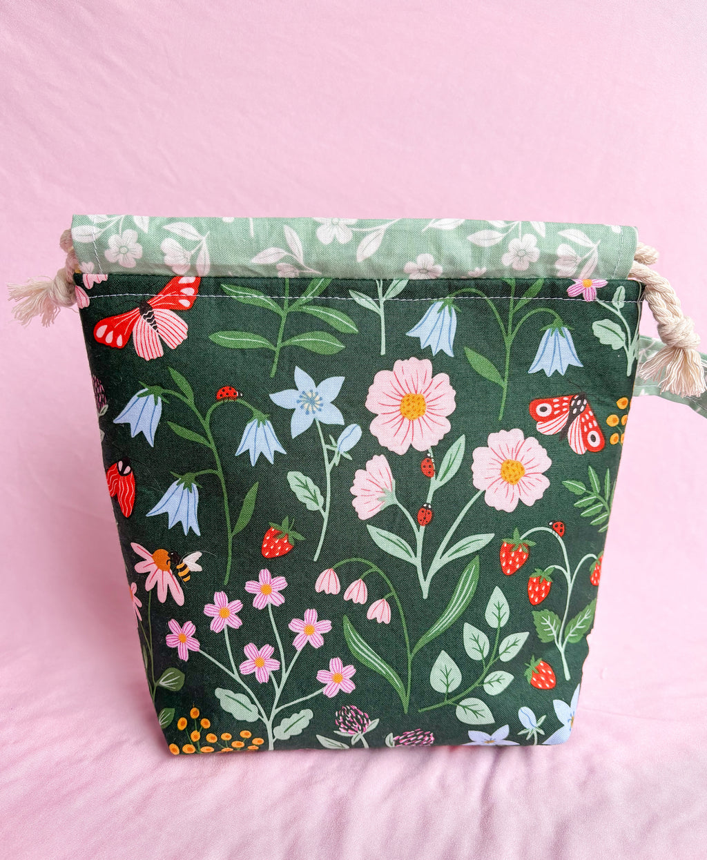 Green Garden Drawstring Project Bag with Pocket