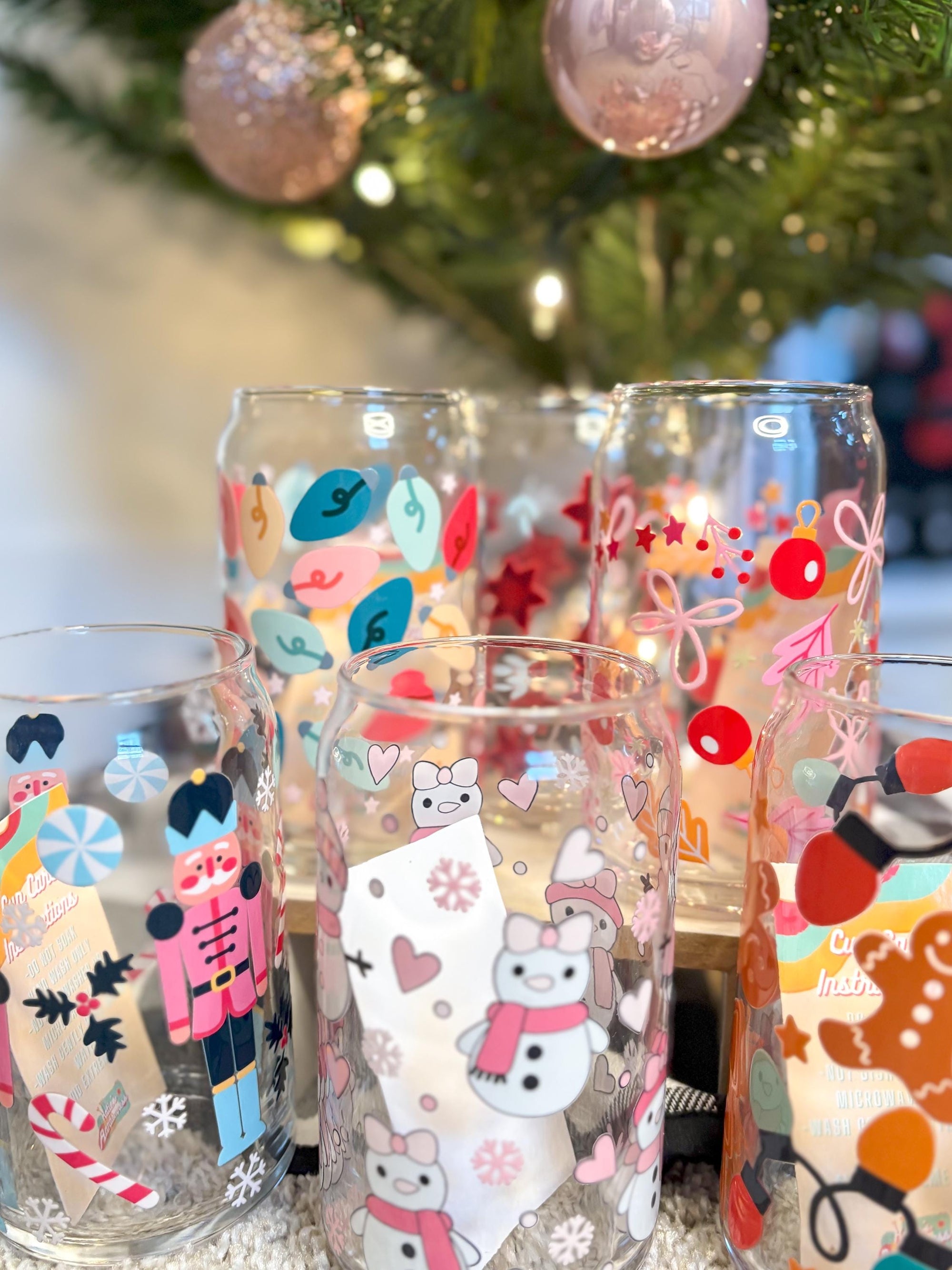 Christmas 16oz Beer Can Glass