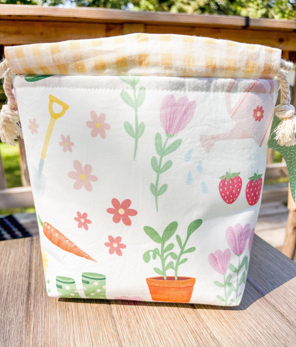 In the Garden Project Bag with Pocket and Drawstring for Knitting and Crochet