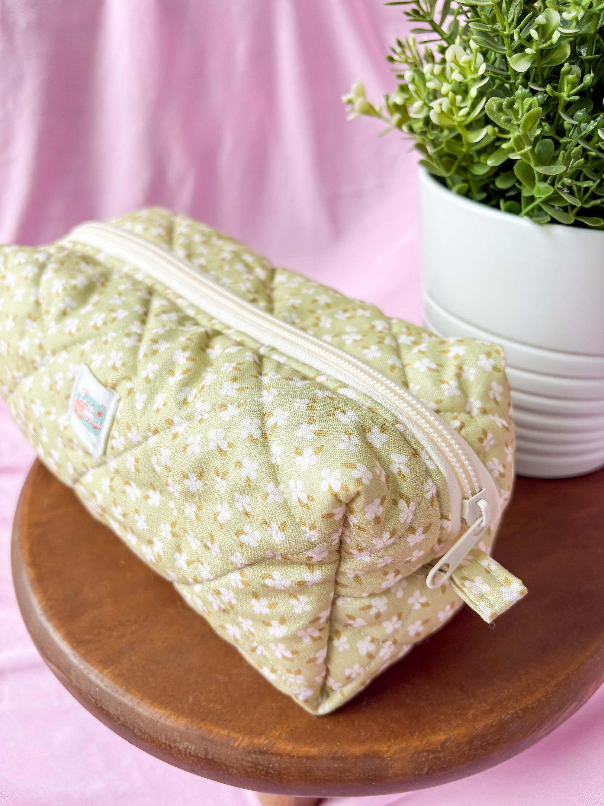 Green Florals Quilted Boxy Pouch with Zipper