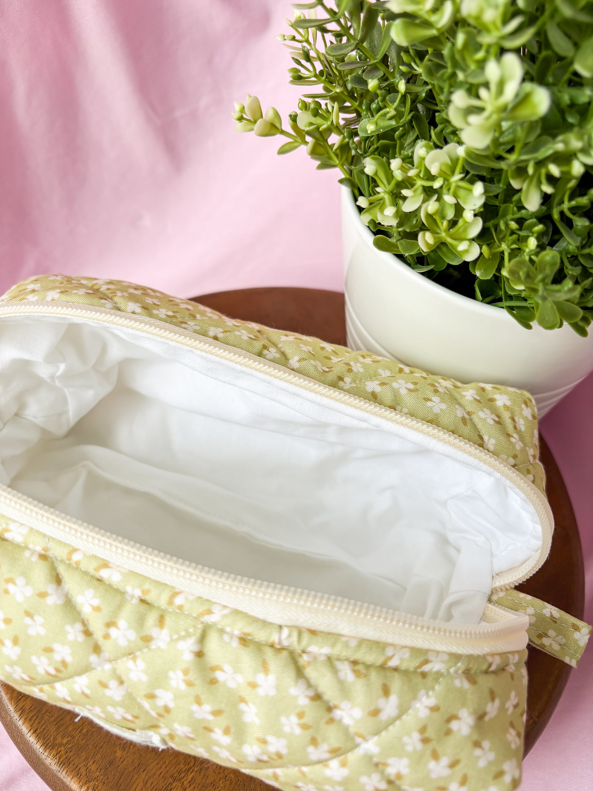 Green Florals Quilted Boxy Pouch with Zipper