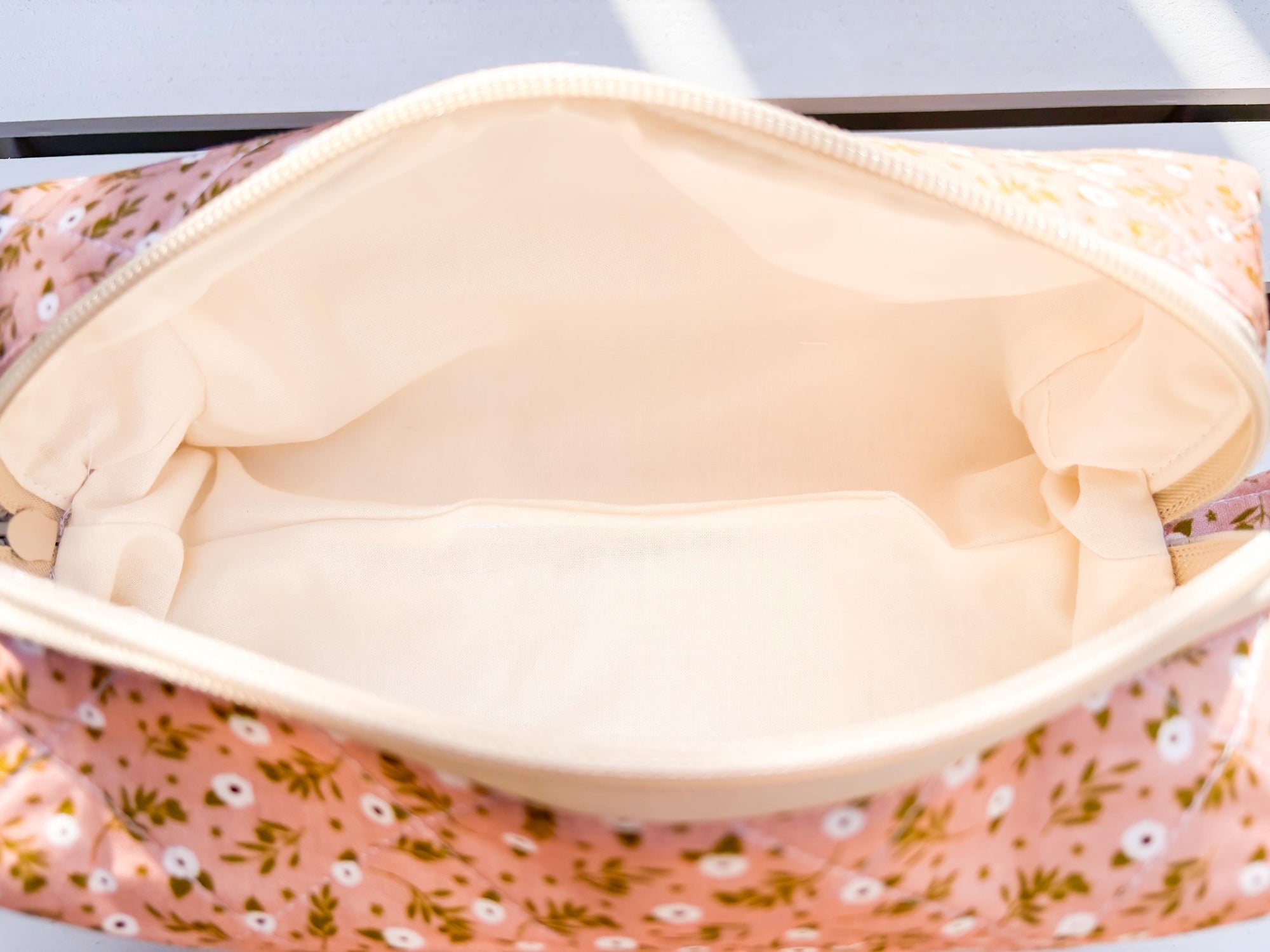 Dusty Rose Florals Quilted Boxy Pouch with Zipper