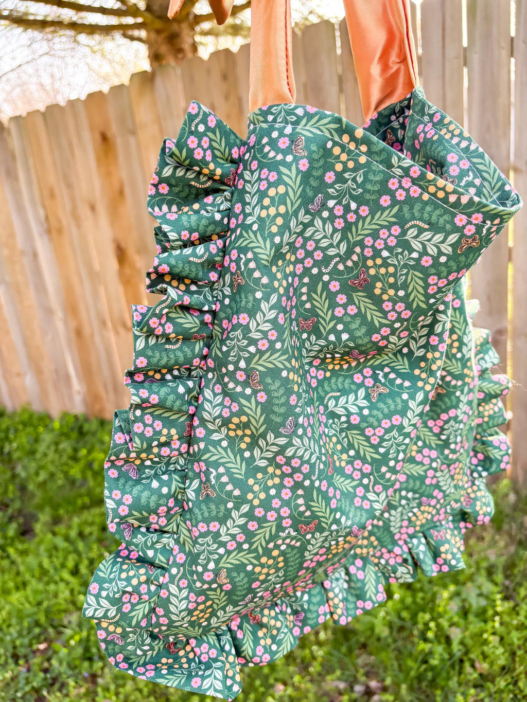 Ruffle Tote Bags with Adjustable Ribbon Ties