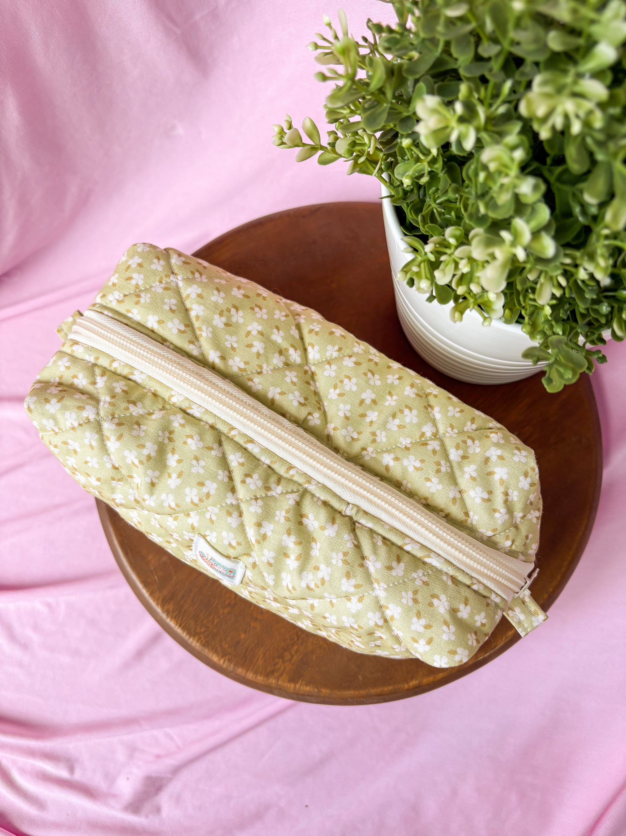 Green Florals Quilted Boxy Pouch with Zipper