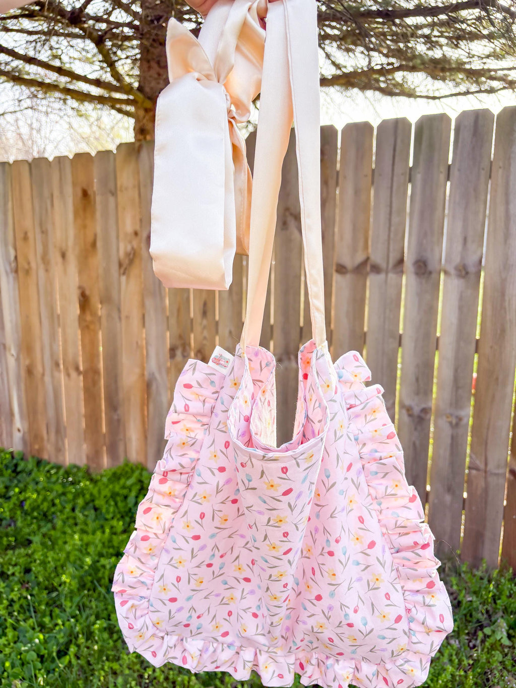 Ruffle Tote Bags with Adjustable Ribbon Ties
