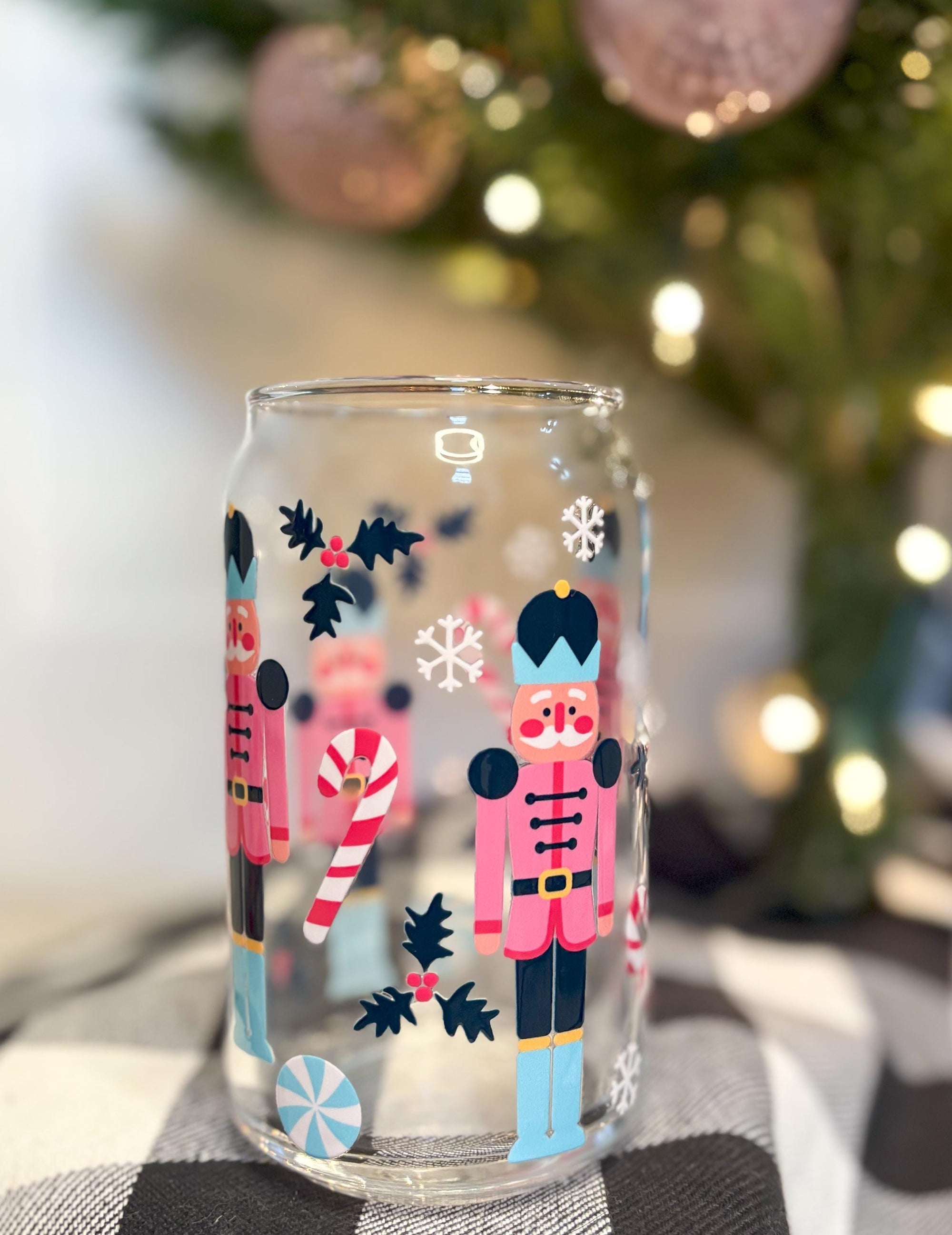 Christmas 16oz Beer Can Glass