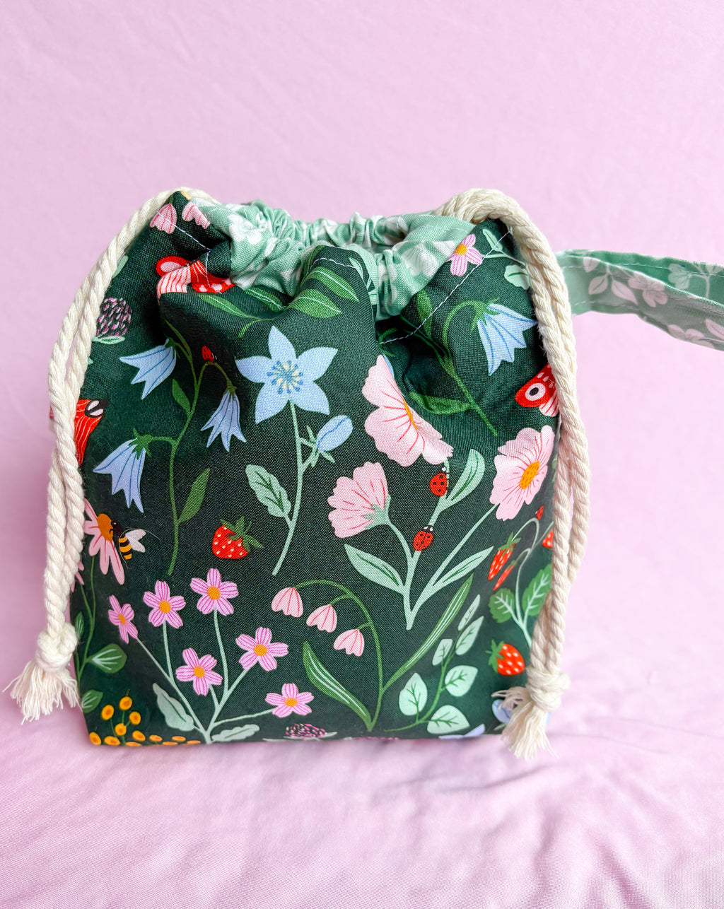 Green Garden Drawstring Project Bag with Pocket