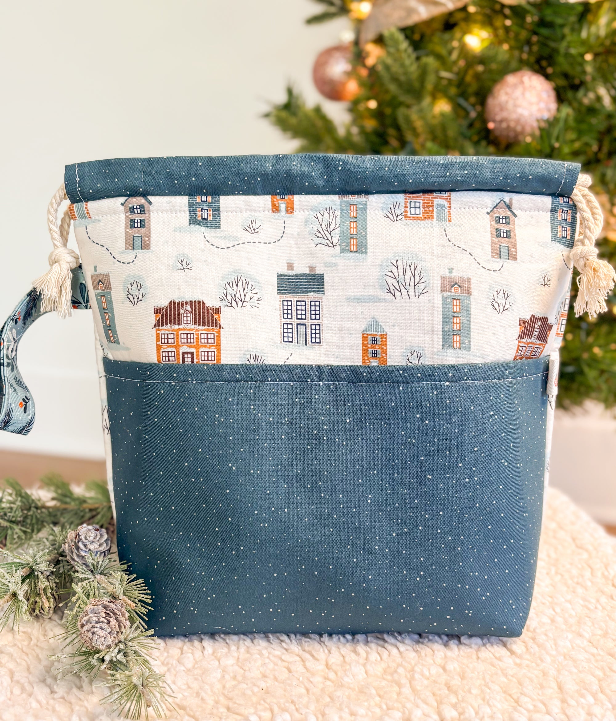 Winter Wonderland Drawstring Project Bag with Pocket for Knitting and Crochet