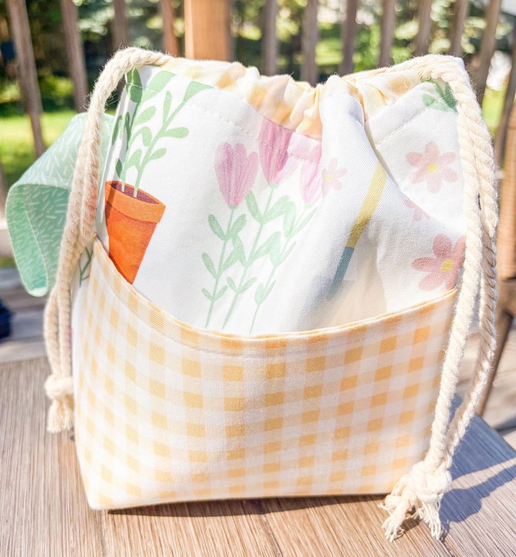 In the Garden Project Bag with Pocket and Drawstring for Knitting and Crochet