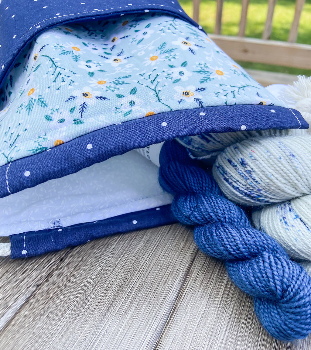 Penelope’s New Look Drawstring Project Bag with Pocket